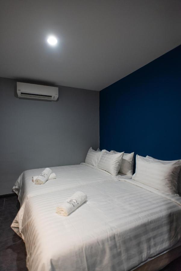 Chariton Hotel Bagan Butterworth Buitenkant foto