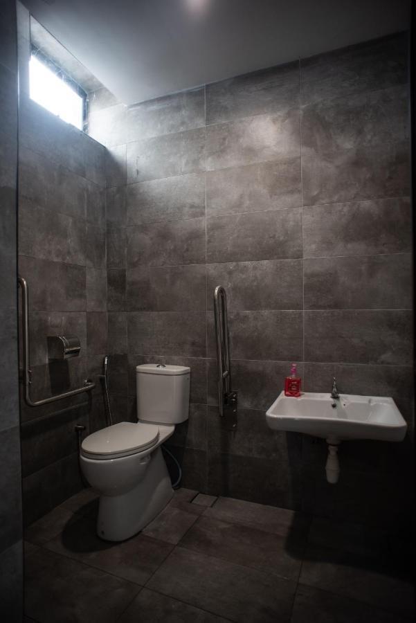 Chariton Hotel Bagan Butterworth Buitenkant foto